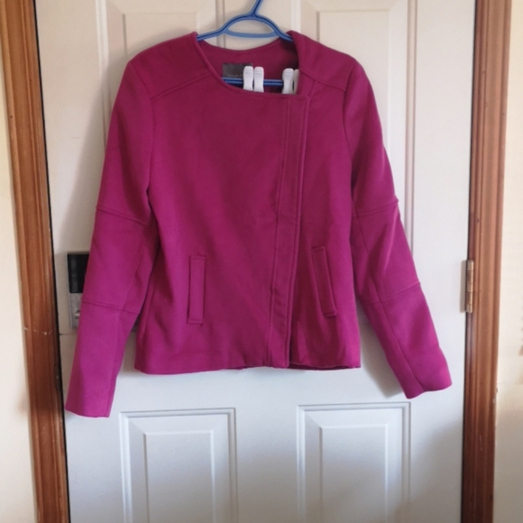 Blazer - Picture 1 of 1